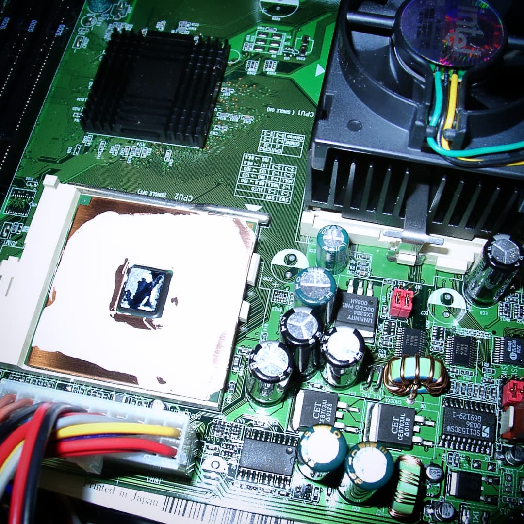 2000年11月のPC組立写真